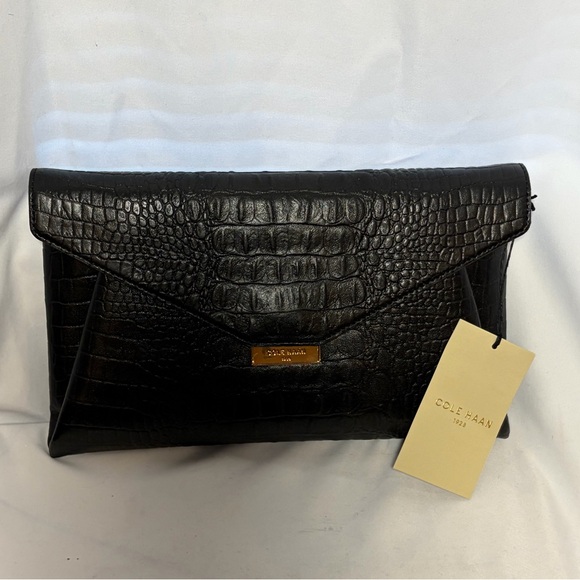 NWT COLE HAAN Christena Envelope Clutch in Black Croc Print